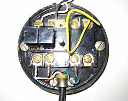 Postanschlussdose, geffnet